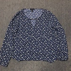 Forever 21 Long sleeve’s shirt dark blue with white flowers